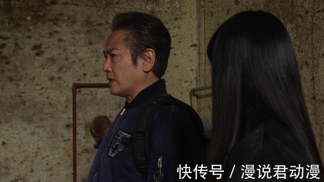 特利迦|特利迦第9集:期待落空,静间光国身份揭露,来自迪迦世界