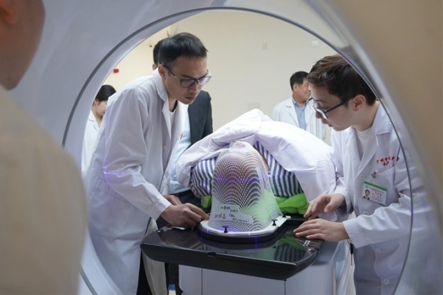 肿瘤|著名肿瘤学专家、国家二级教授罗荣城：抗癌心态对于癌症治疗十分关键