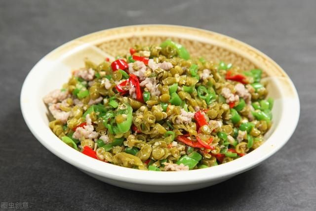 开胃|三伏天,豆角学会这样做,酸爽开胃超可口,一碗下肚顶饱还解馋