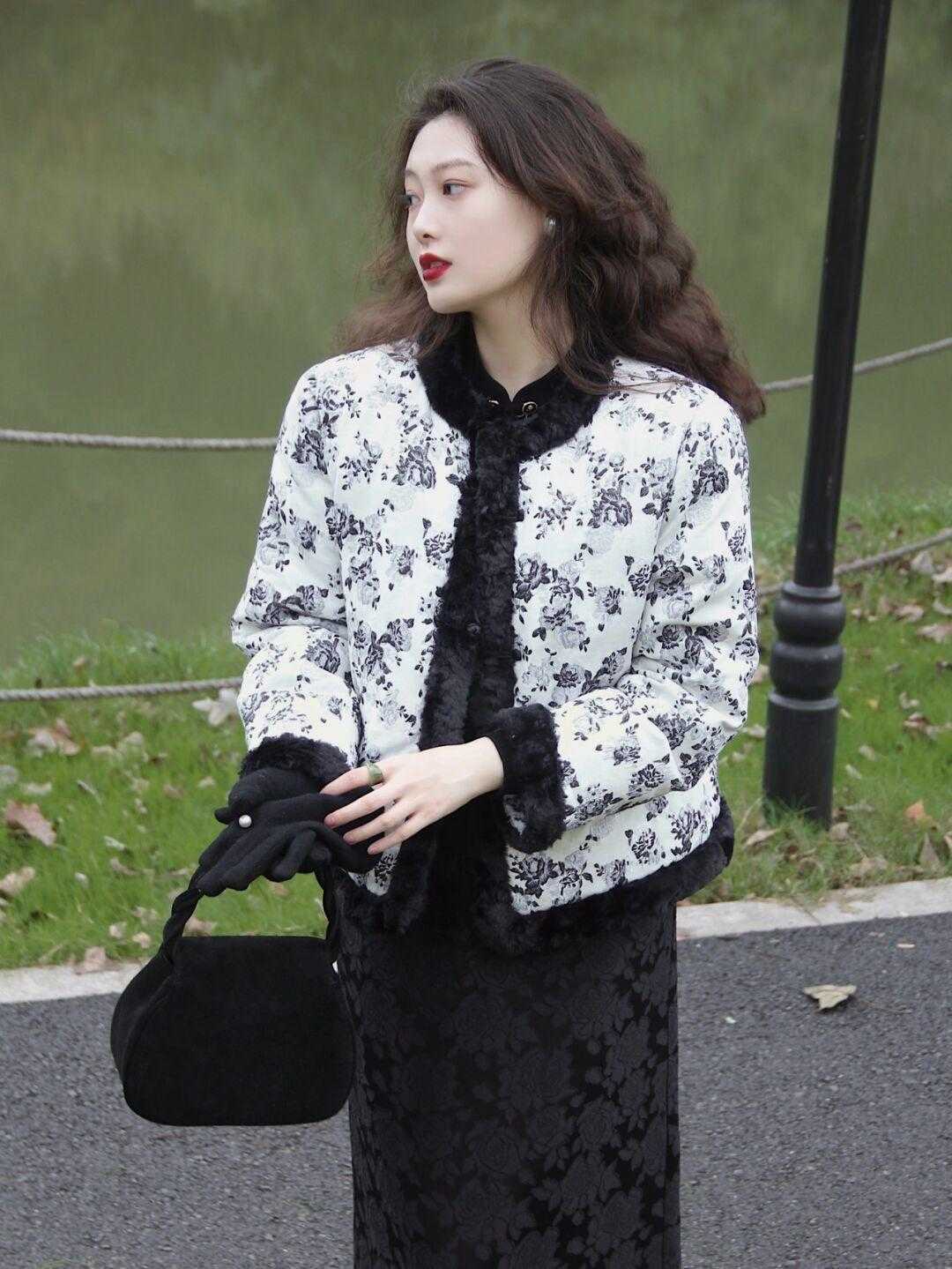 黑白配|冬天穿衣还得是黑白配,百搭精致不挑人,关键是穿再久也不会过时