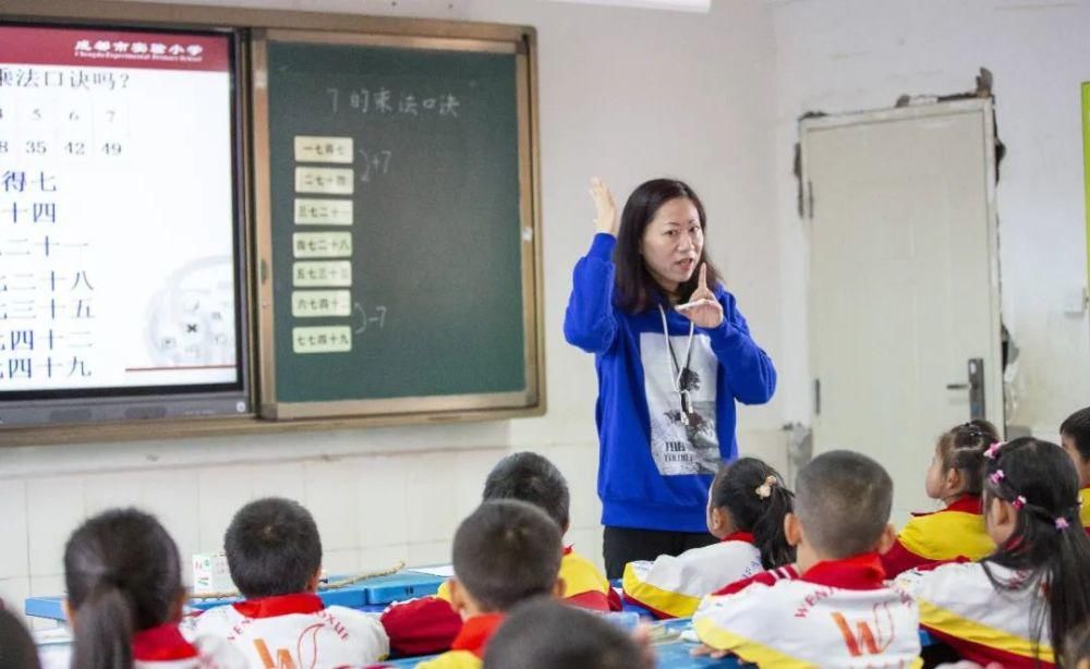 眼泪|“我听得眼泪都快下来了！”是什么课让雷波教师如此沉醉？