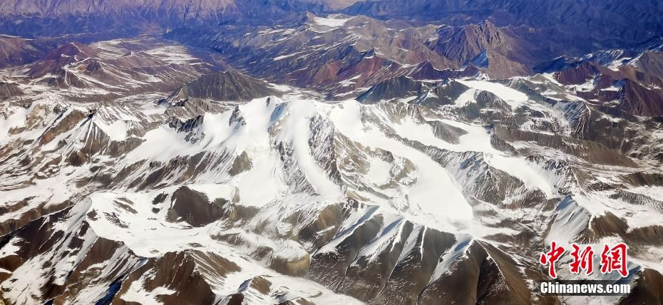  魏建军|雪域祁连山巅“撒椒盐” 水墨丹青看“醉”空中旅人