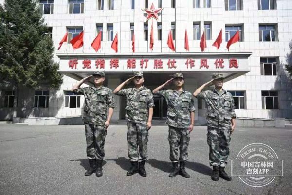 第二故乡|兵哥哥见义勇为 制服抢钱歹徒