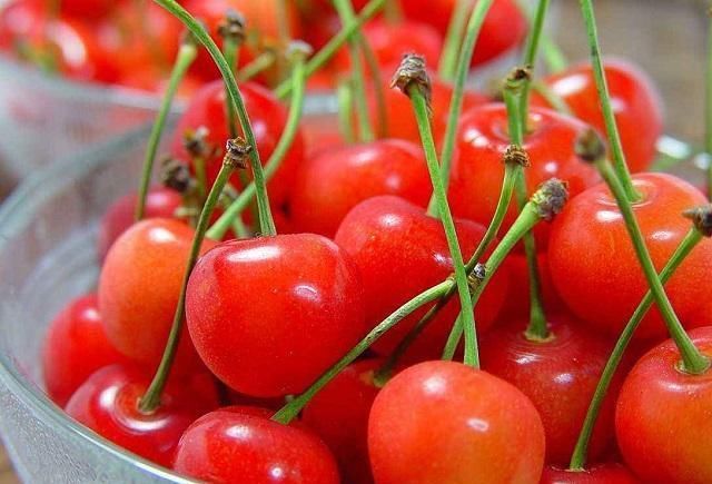 流产|怀孕两个月腹痛,被诊为“先兆流产”,医生这3种水果孕妈少吃