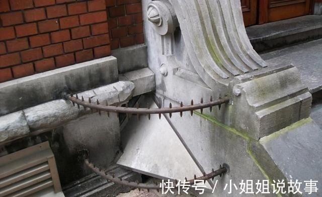 婚纱|31个“奇葩”的沙雕设计，设计师怕是脑袋进水了吧