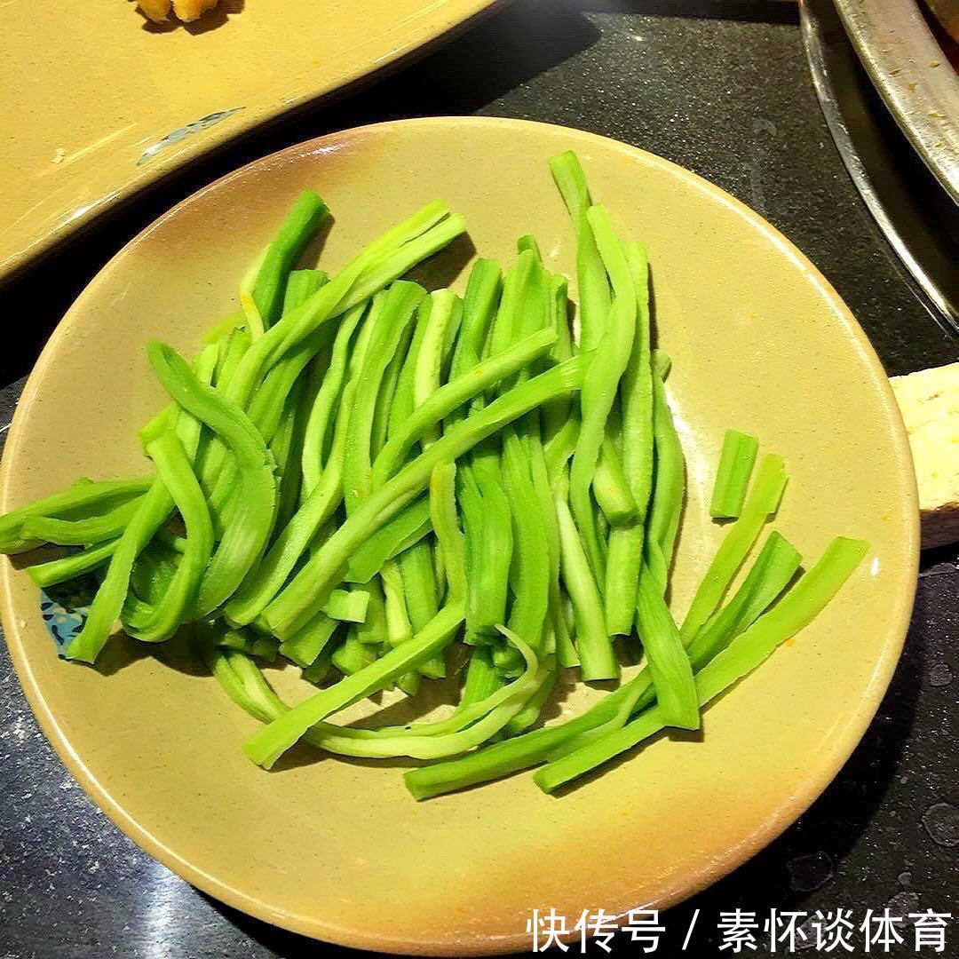快出伏了,这菜必买一捆,准时上厕所,便秘消失了,家人多吃脾胃好