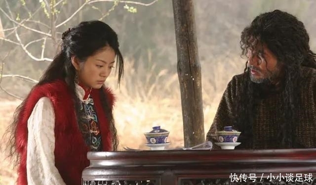  难题|武侠小说里的待解难题，胡斐有没有砍下那把刀？金庸自己也不知道