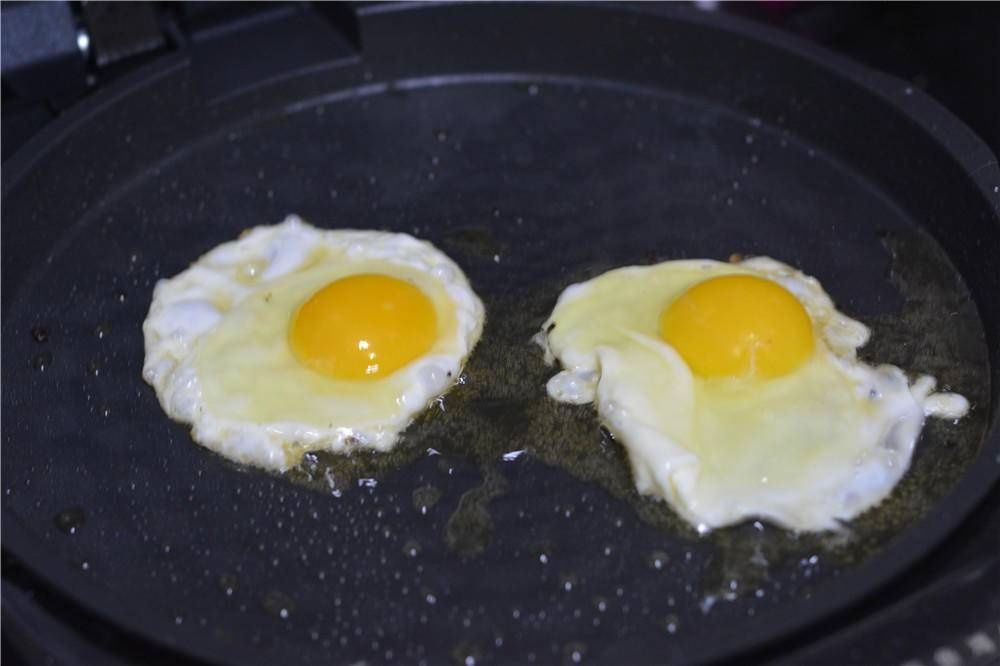  定期更新电饼铛，这次选了个易清洁的，早餐、午餐、晚餐都在行