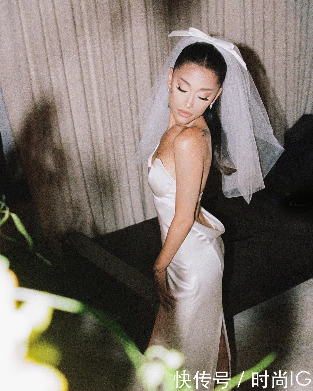 mA妹官宣结婚晒婚纱照,低调情侣超养眼,A妹虐心情史终于找到真爱