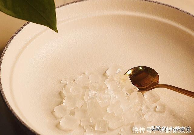 橘子别只会直接吃,放锅里蒸一蒸,原来好处这么多,冷天吃特营养