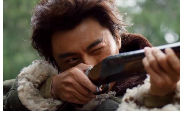 2分!《猎狼者》8集短剧,视听盛宴,秦昊转型成功