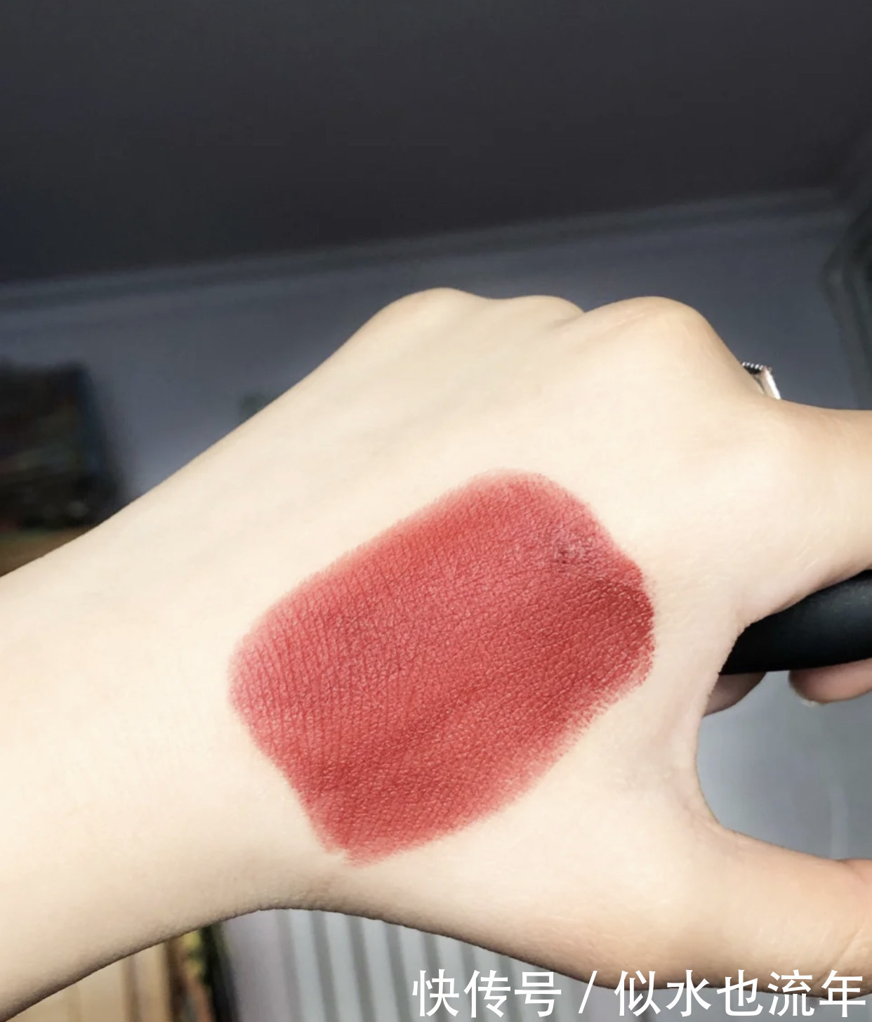 提取物|黄皮女生的口红怎么选?专属黄黑皮的显白色口红推荐,别选错了