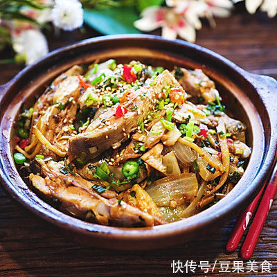 这道鲳鱼煲一上桌,全家都爱吃