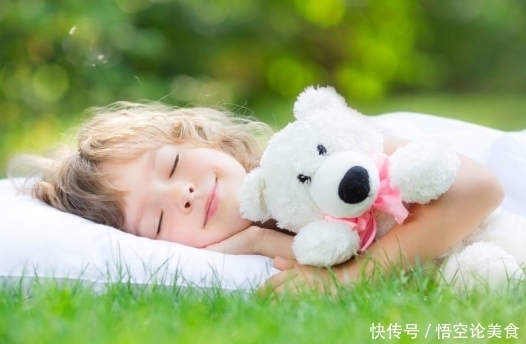 咸菜|张文宏提出儿童吃早餐“两不原则”，妈妈别糊弄，助力孩子长高个