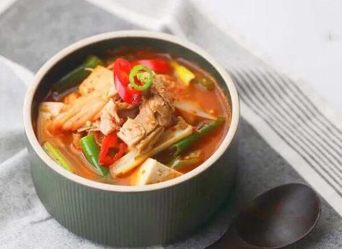  砂锅菜|明日大雪，最适合吃这样的砂锅菜，5道食谱，简单一炖，吃完超暖和