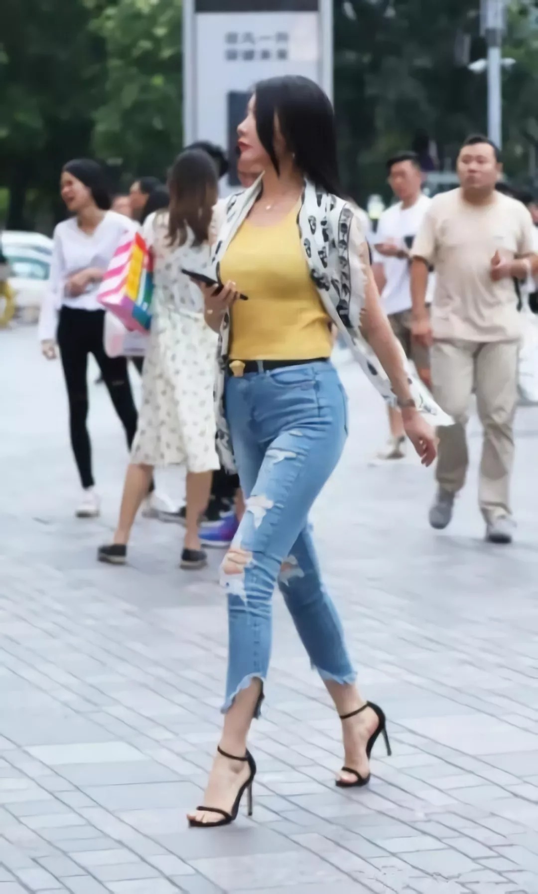 小女生穿搭高跟鞋,小清新又显得韵味十足