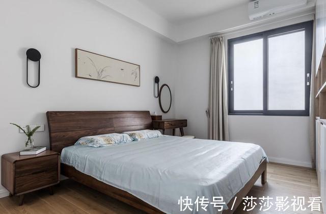 茶几|她以逆向思维,用餐桌代替茶几,入住后,发现出奇的好用