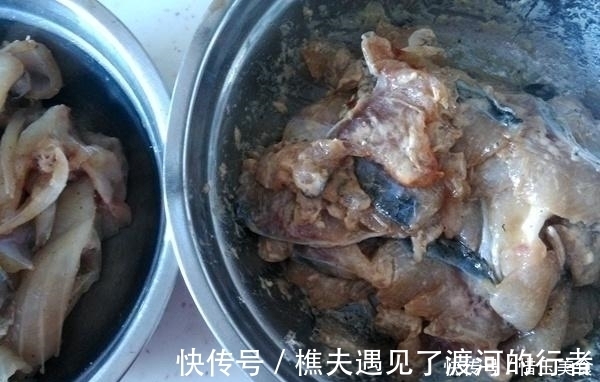 酸菜鱼|酸菜鱼新做法，好吃到爆，八成正宗，二成创新，没有一点土腥味！