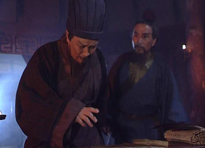 诛杀|诸葛亮死前偷偷留一人,诛杀两大栋梁,却为蜀汉延续了30年寿命