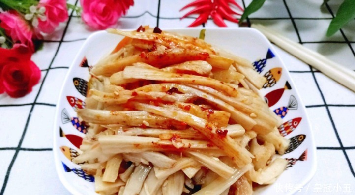 如果家里有老人和孩子，一定要学会这道菜，既降血脂又增强免疫力！