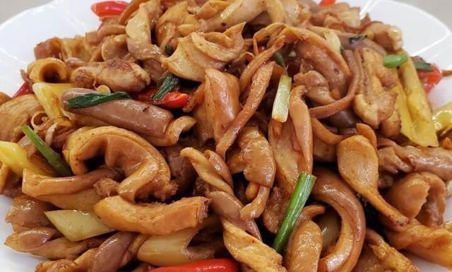 暖胃|立冬后,不管有钱没钱,这肉要常吃,健脾暖胃还补钙,炒着吃最香