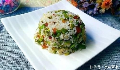 豆角新吃法，不用炒不用炸，美味可口比肉还香