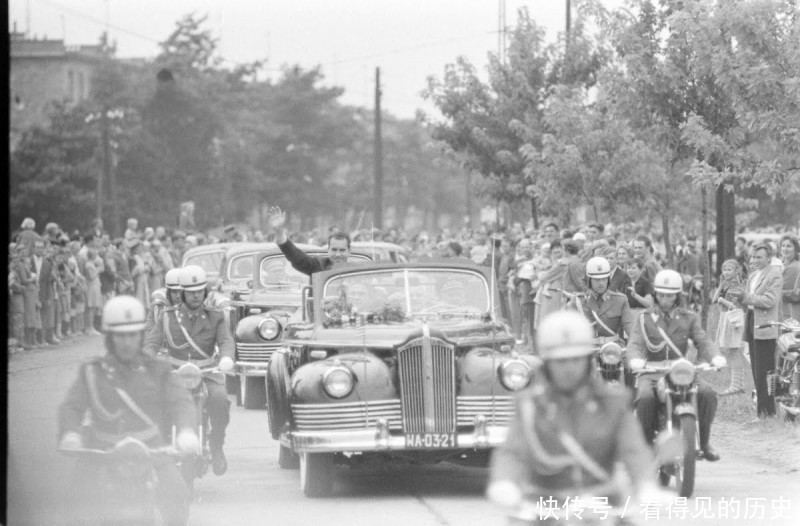 热烈欢迎|尼克松出访波兰 受到热烈欢迎 和他在苏联的待遇形成鲜明对比