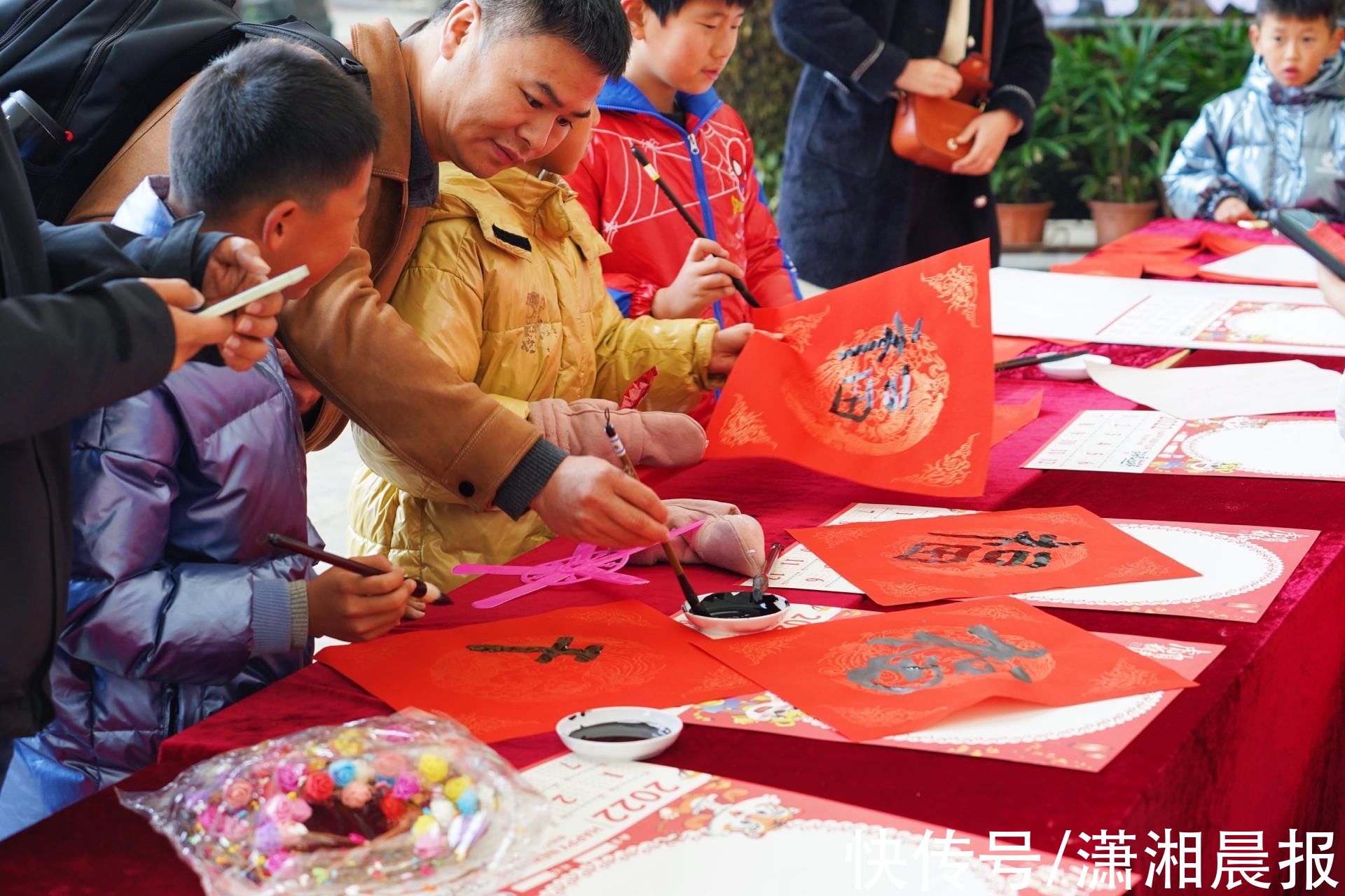 元宵|长沙石燕湖景区：元宵赏灯会等你来夜游