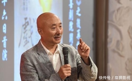 相声和喜剧演员台上那么欢乐，在台下也是如此？观众一厢情愿而已