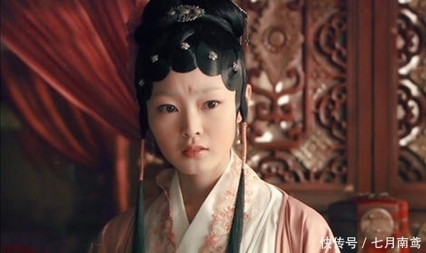 王熙凤!林黛玉被嫁给了谁?王熙凤准备的40匹蟒缎:夫家比北静王更有权势