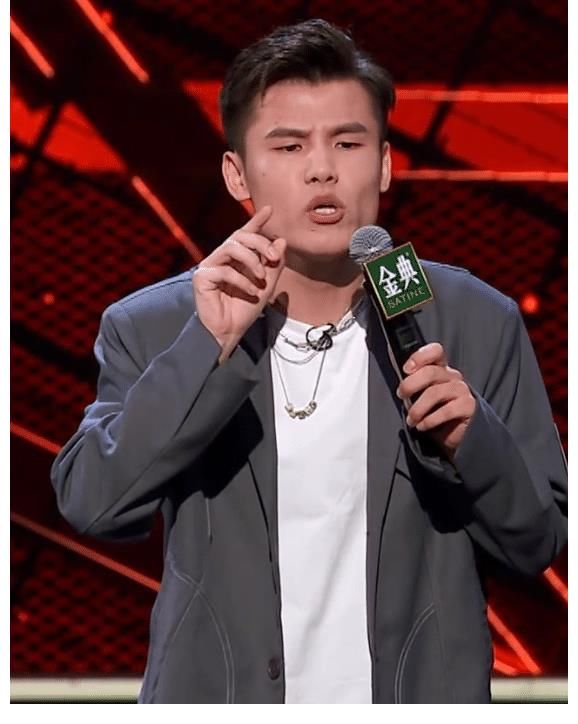 广智|脱口秀大会4第十期，侧颜杀何广智，闻到了徐志胜爱情的酸臭味