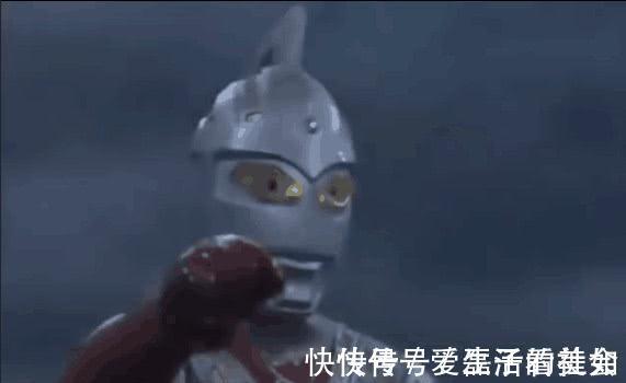 奥特曼|奥特曼皮套可以改装互用,其实怪兽也能,一个怪兽皮套竟用了四集