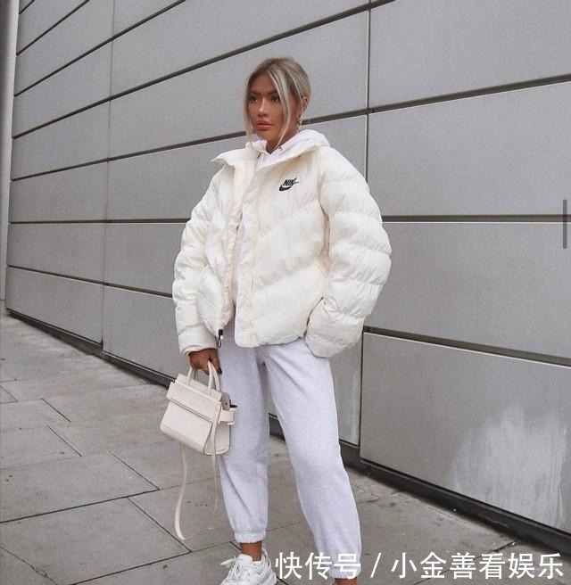 阔腿裤已经失宠了,今年更流行这条“卫裤”,配大衣、棉服都好看