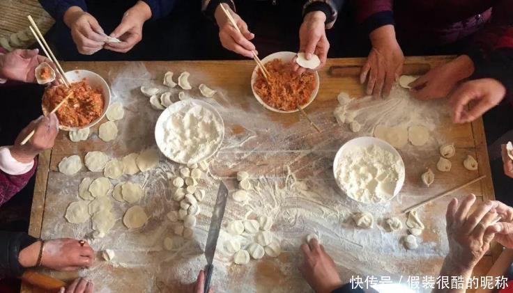 过年调饺子馅,懂得加“2样”,饺子做好喷香入味,咬一口流汁