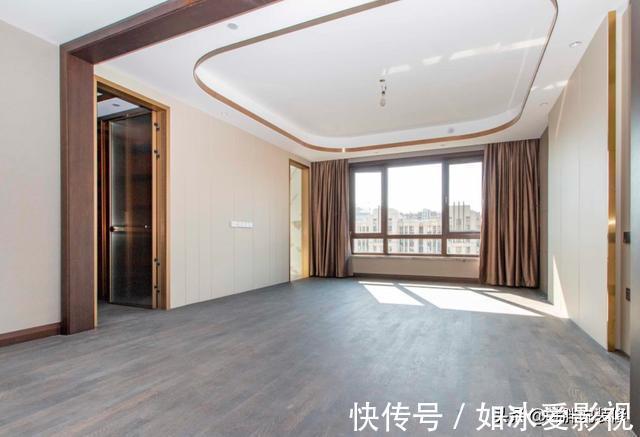 背景墙|参观230㎡大平层,房子大就是任性,简单装修都非常大气显档次