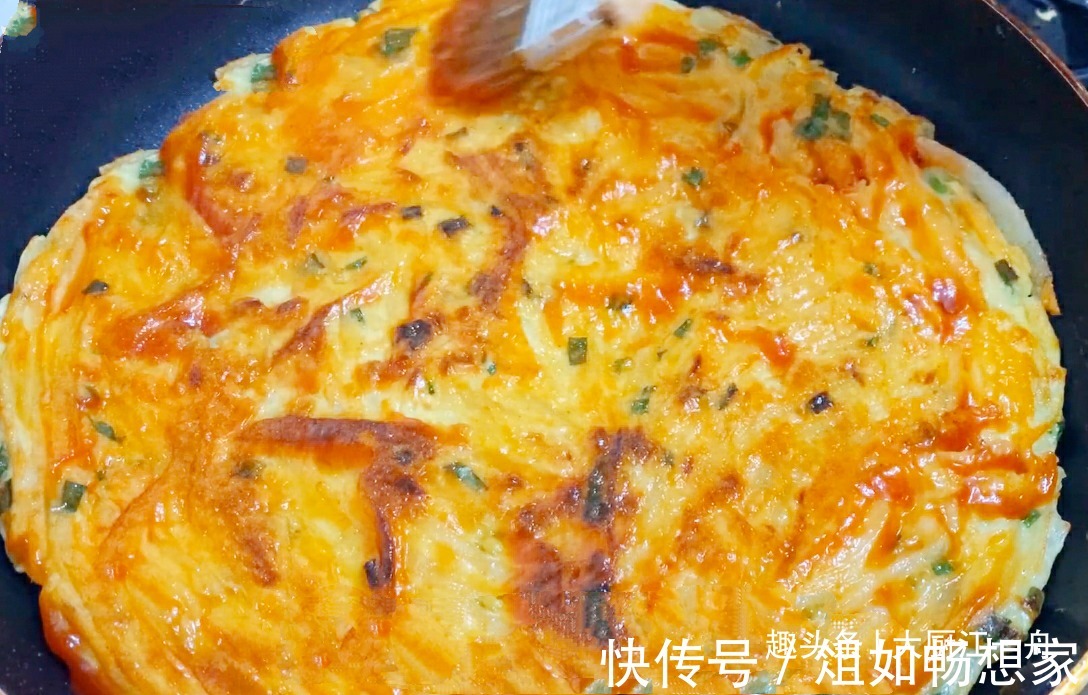 孩子|土豆丝里打2个鸡蛋,真是太香了,一周吃6次都嫌少,孩子抢着吃