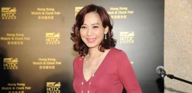 一线城市|一口气首付买10多套房的穷女生,月供上百万差点破产,现状如何?