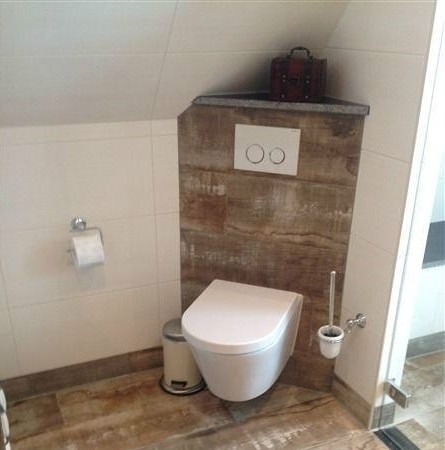 马桶|卫生间不到3㎡，砌个三角墩，马桶靠“边”站，舒心又美观，聪明