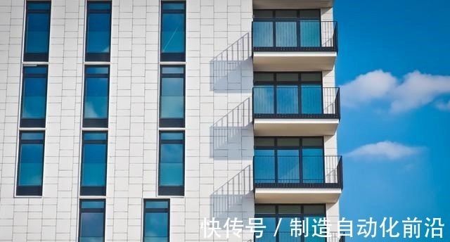 中国房地产|碧桂园左手裁员右手造机器人 葫芦里到底卖着什么药?