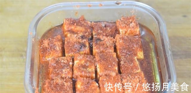 豆腐别炒了，试试这样做，简单几步，美味又下饭，放上半年都不坏！