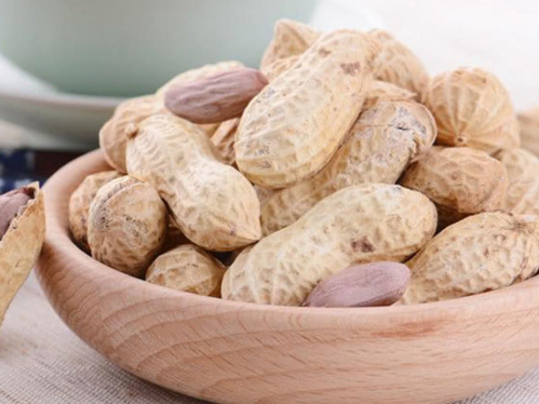 红衣|高血压要“忌嘴”,这4种食物要少吃,当心血压“难以下降”