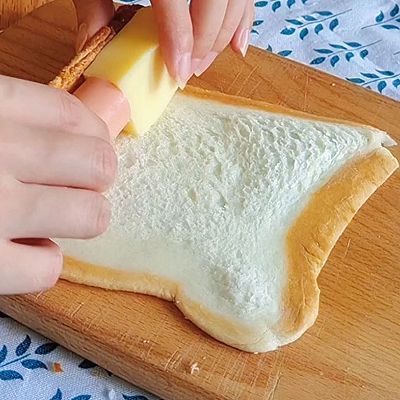 芝士火腿吐司卷