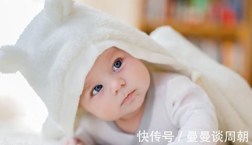 一日三餐|很多宝妈咨询问：2岁左右的宝宝，吃饭重要？还是喝奶重要？