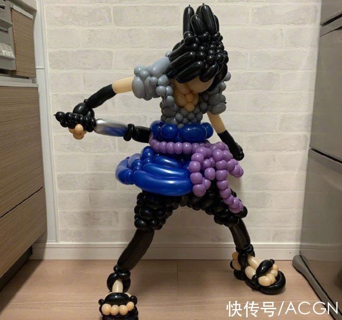 动漫角色|这位大佬太会玩气球了,啥动漫角色都能捏出来,JOJO鬼灭都有