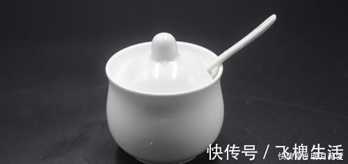 烦恼|透明胶带放水里泡一泡，真是厉害，解决了很多家庭一大烦恼，实用