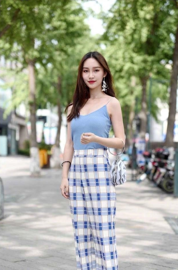 美美|街拍:小姐姐潇洒大气魅力过人,造型真是美美哒好看~