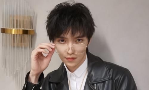 贾玲|连续五年拒绝邀约，她为了罗一舟首登王牌，两人的关系瞒不住了