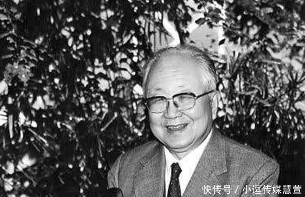 马未都话启功:一直自许姓启名功,其实是雍正皇帝的第九世孙