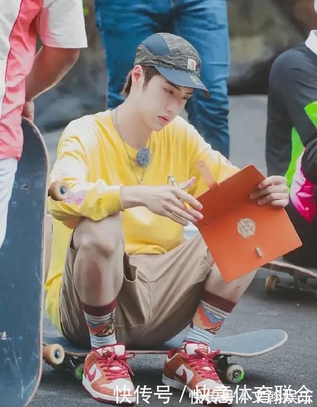 scott 一秒售罄,一夜暴涨!他们穿的球鞋我劝你千万别买!