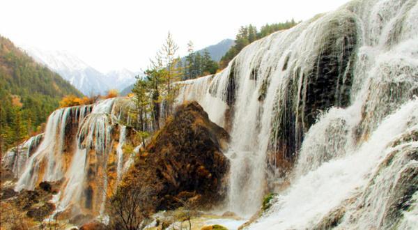 重新开放的九寨沟,还会是归来不看水,色即是秋,秋即是色吗